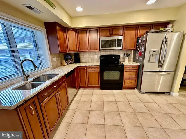 $429,000 | 323 44th Street South, Unit 105, Brigantine, NJ 08203