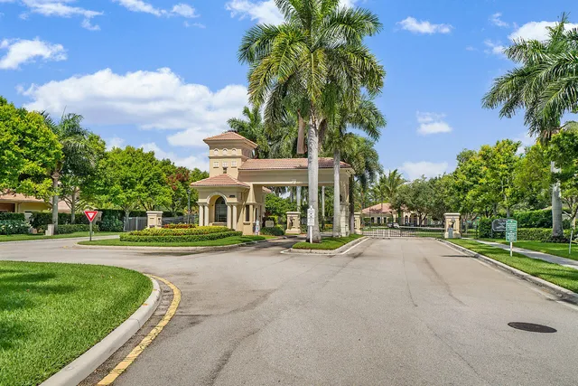 $1,599,000 | 15620 Glencrest Avenue, Delray Beach, FL 33446