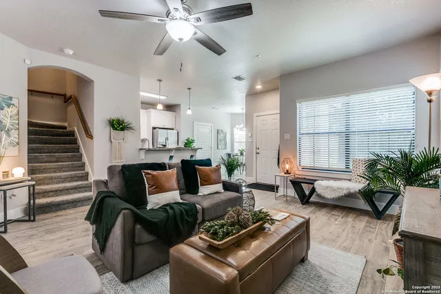 $1,495 | 6160 Eckhert Road, Unit 1005, San Antonio, TX 78240