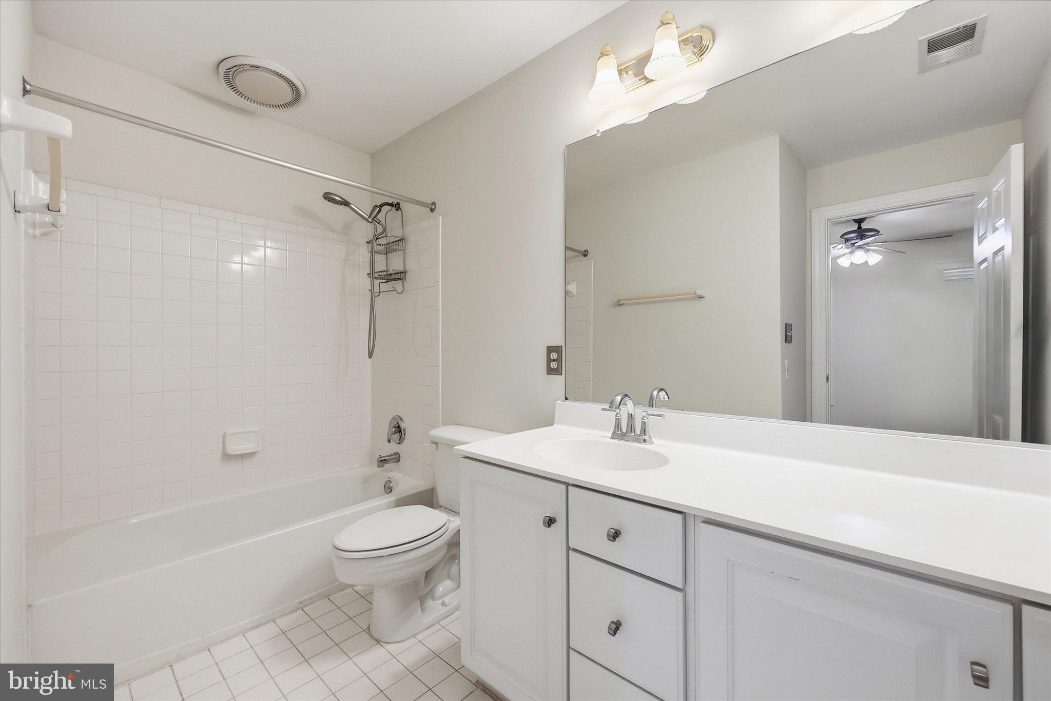 4509 Random Ridge Circle Olney, MD 20832 - Photo 38 of 54 Upper Level Full Bath
