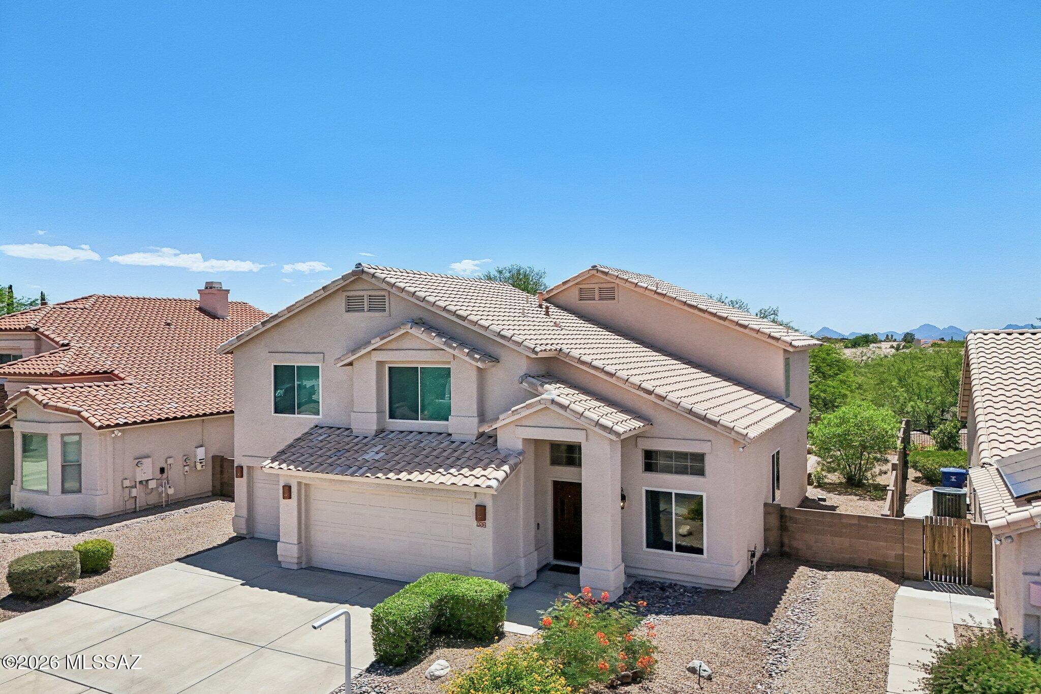952 South Rincon Rising Road Tucson, AZ 85748 - Photo 3 of 51 47-web-or-mls-S Rincon Rising Rd-S1106-0