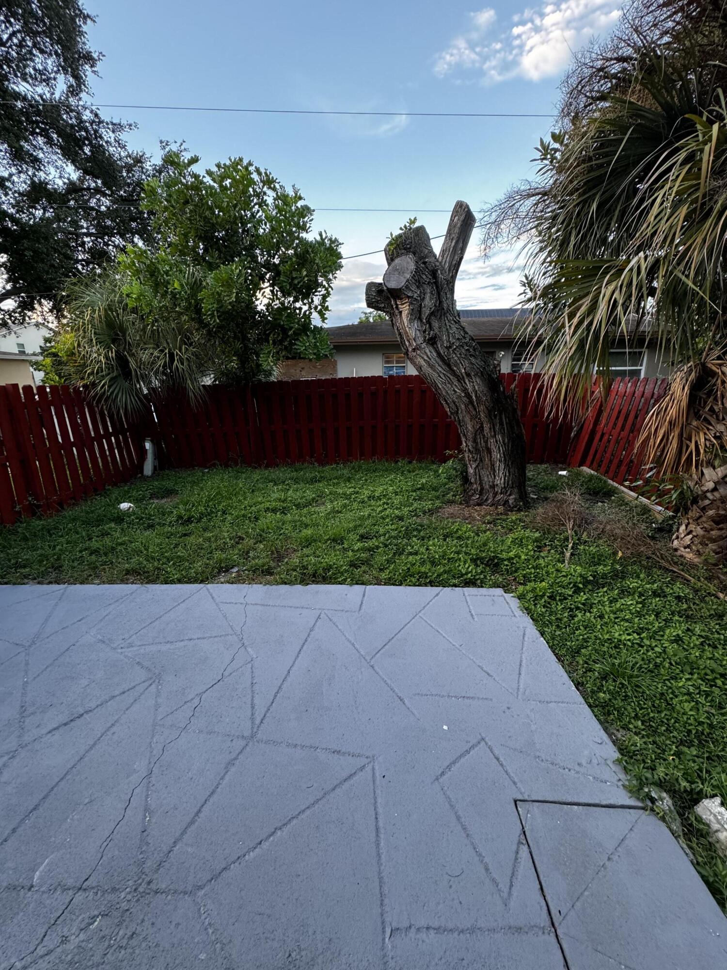 1641 West 27th Street, Unit D Riviera Beach, FL 33404 - Photo 14 of 14 backyard