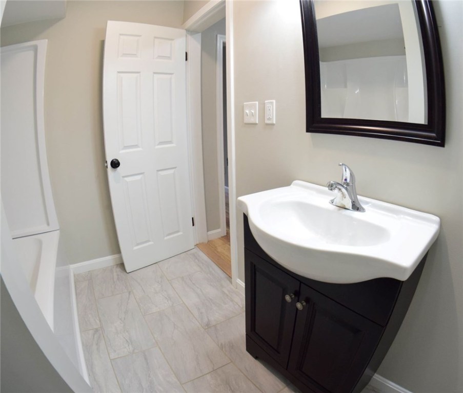 66 Salisbury Road Glocester, RI 02814 - Photo 13 of 24 Gallery Image 13