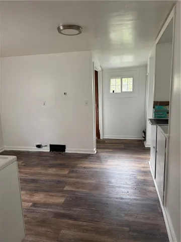 $850 | 196 4th Street, Rochester, NY 14605