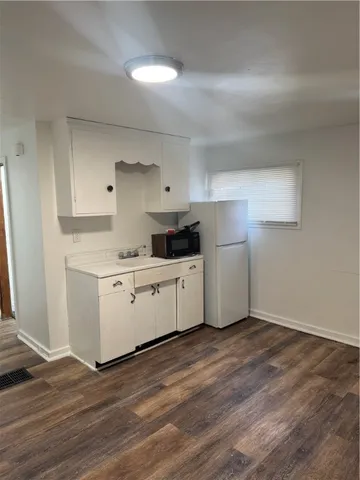 $850 | 196 4th Street, Rochester, NY 14605