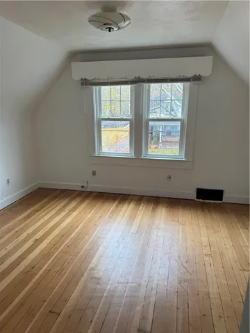 $850 | 196 4th Street, Rochester, NY 14605