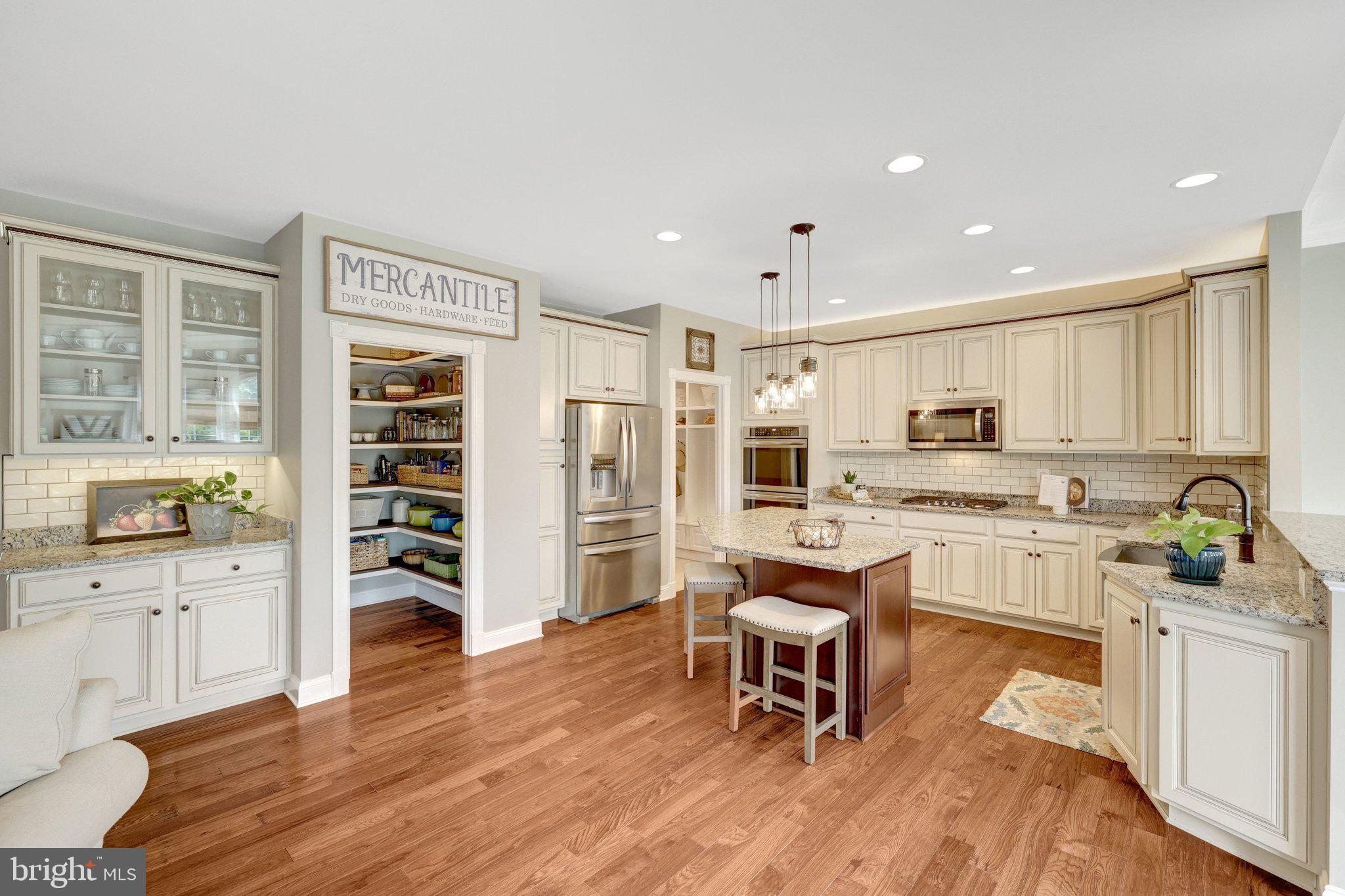 15002 Mountain Road Purcellville, VA 20132 - Photo 13 of 60 Custom Designed Gourmet Kitchen