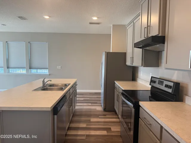 $2,400 | 14374 Durbin Island Way, Jacksonville, FL 32259