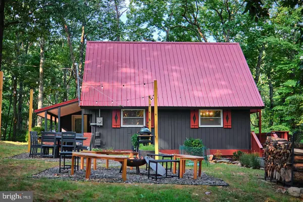 $430,000 | 150 White Dogwood Place, Harpers Ferry, WV 25425