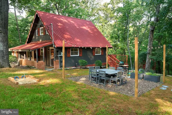 $430,000 | 150 White Dogwood Place, Harpers Ferry, WV 25425
