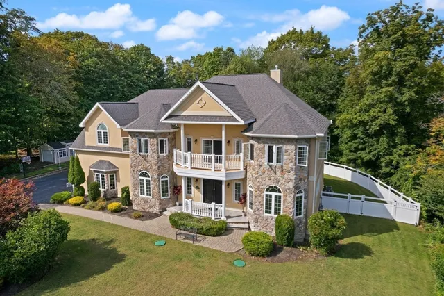 $3,000,000 | 2 Bridle Path, Lynnfield, MA 01940