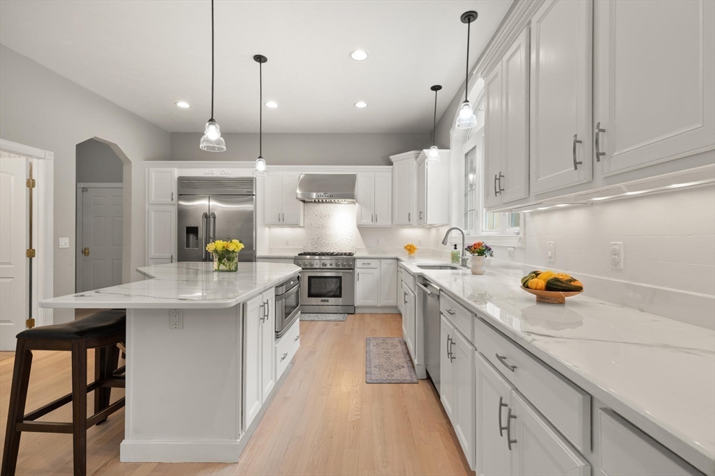 2 Bridle Path Lynnfield, MA 01940 - Photo 15 of 41