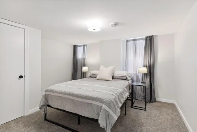 $4,000 | 953 17th Avenue Southeast, Minneapolis, MN 55414