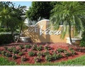 $1,694 | 2861 North Oakland Forest Drive, Unit 301, Oakland Park, FL 33309