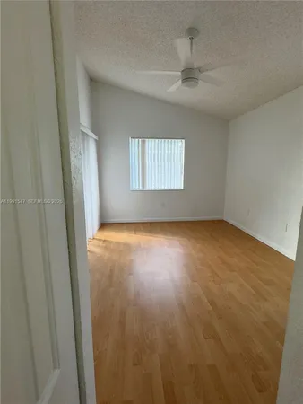 $1,694 | 2861 North Oakland Forest Drive, Unit 301, Oakland Park, FL 33309