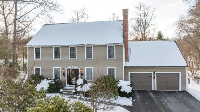 $769,000 | 4 Lisa Drive, Nashua, NH 03062