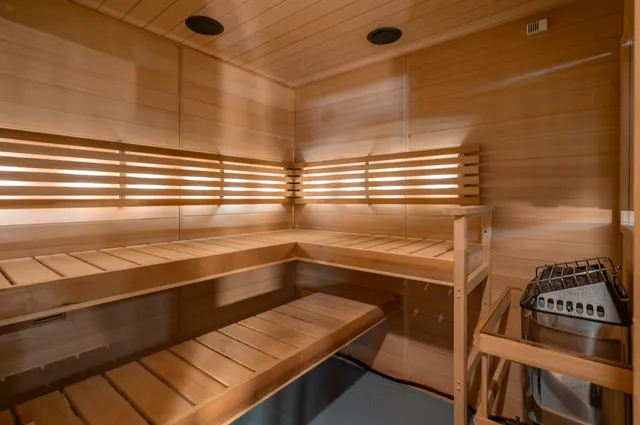 $769,000 | 4 Lisa Drive, Nashua, NH 03062