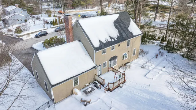 $769,000 | 4 Lisa Drive, Nashua, NH 03062
