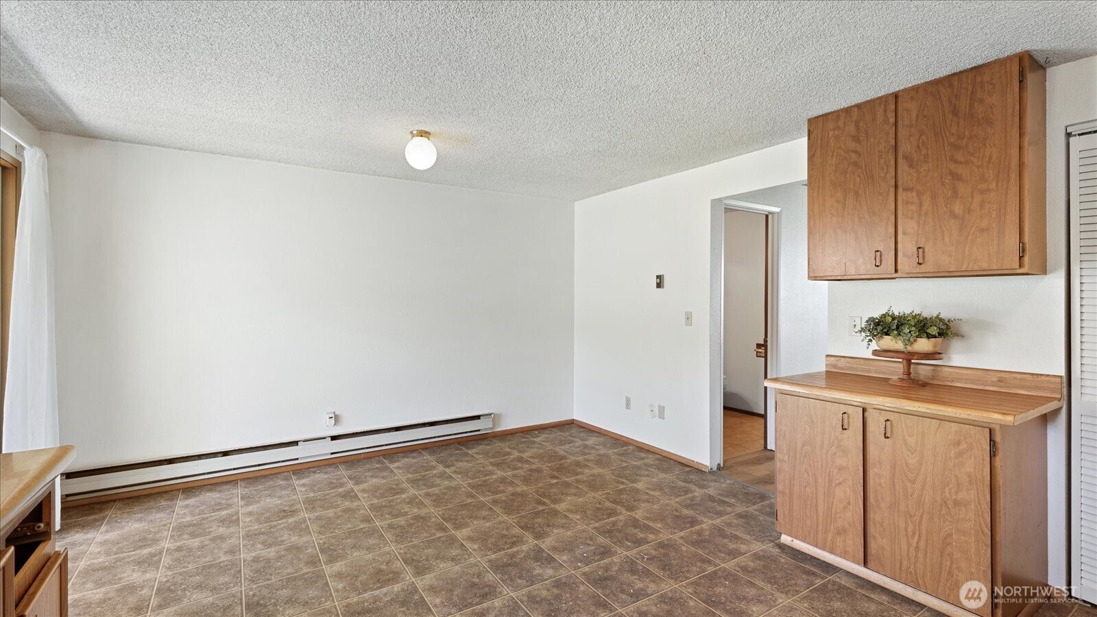 4518 Southwest 320th Street, Unit A Federal Way, WA 98023 - Photo 12 of 34