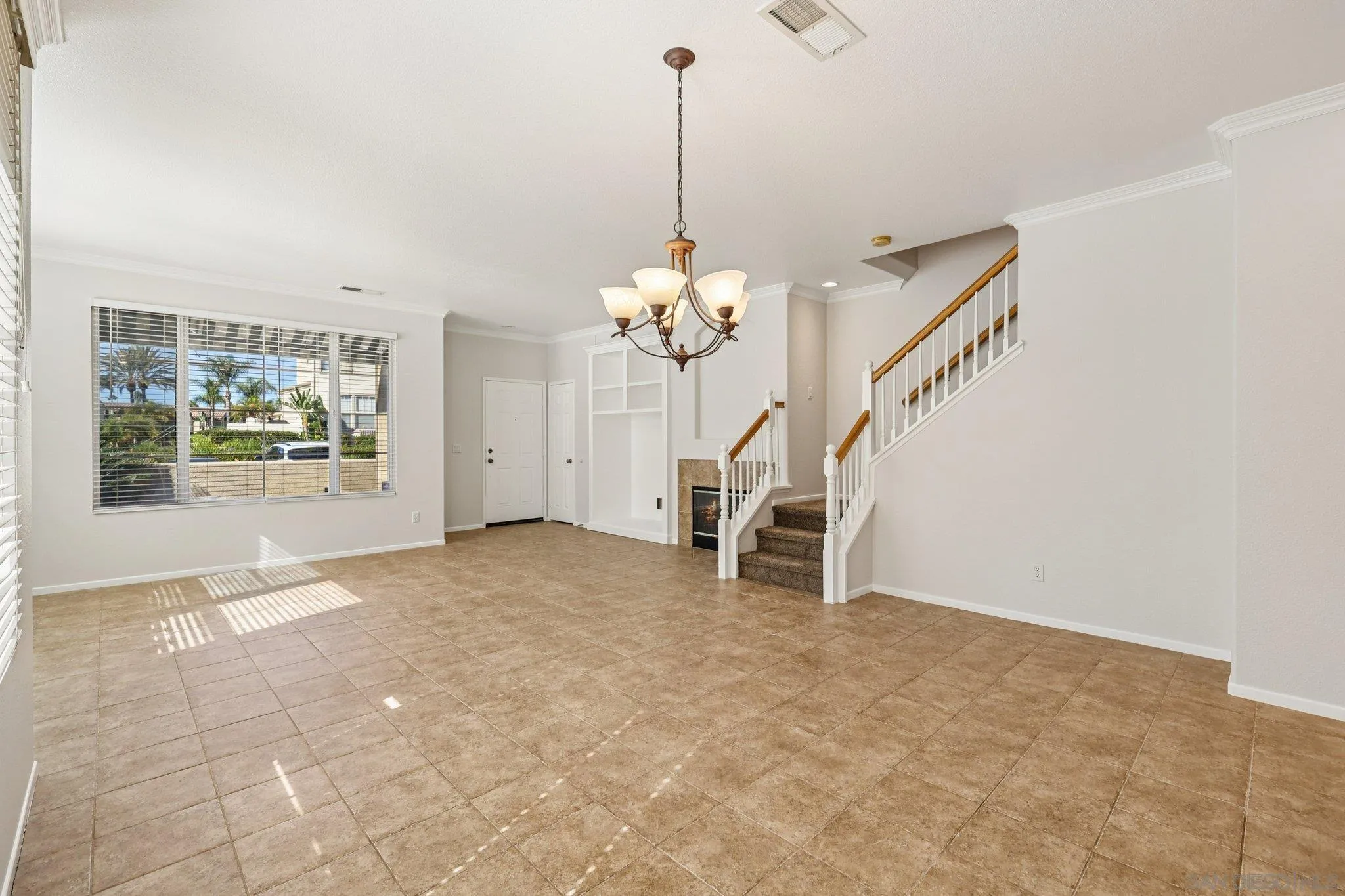 1271 Gorge Run Way, Unit 3 Chula Vista, CA 91913 - Photo 9 of 34