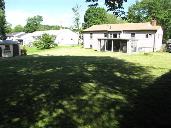 26 Adams Road Walpole, MA 02081 - Photo 3 of 24 Gallery Image 3