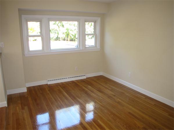26 Adams Road Walpole, MA 02081 - Photo 10 of 24 Gallery Image 10