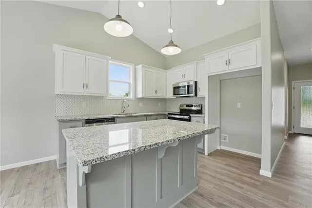 $354,995 | 781 Highland Drive, Edwardsville, KS 66111