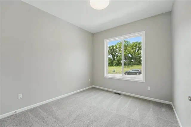 $354,995 | 781 Highland Drive, Edwardsville, KS 66111