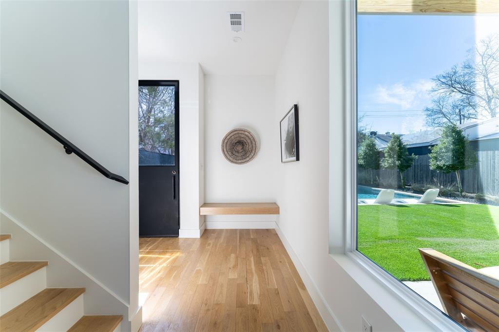 6437 Trammel Drive Dallas, TX 75214 - Photo 5 of 39