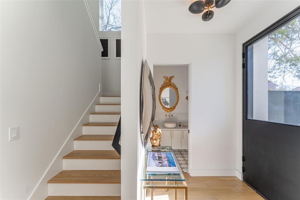 6437 Trammel Drive Dallas, TX 75214 - Photo 6 of 39