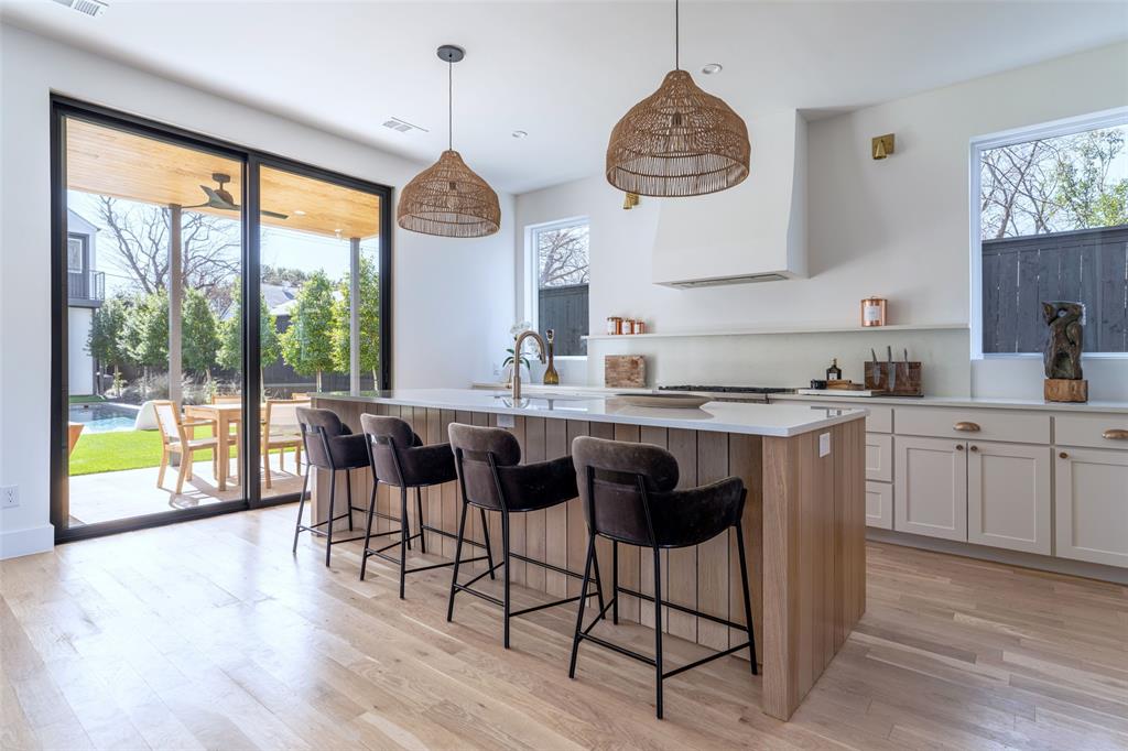 6437 Trammel Drive Dallas, TX 75214 - Photo 9 of 39