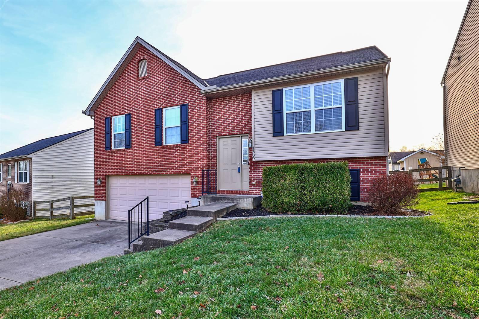 1609 Raintree Court Elsmere, KY 41018 - Photo 2 of 43 Gallery Image 2