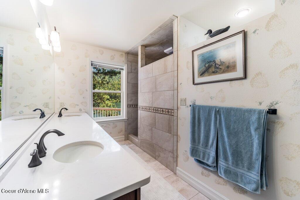 63200 South Powderhorn Bay Road Harrison, ID 83833 - Photo 32 of 64 Large walk-in shower