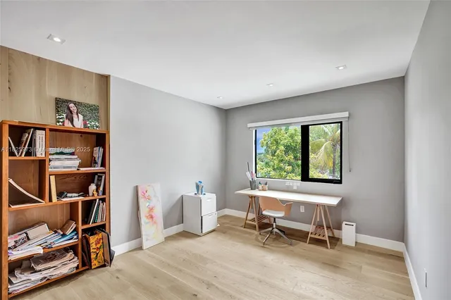 $4,890,000 | 19651 Northeast 19th Place, North Miami Beach, FL 33179