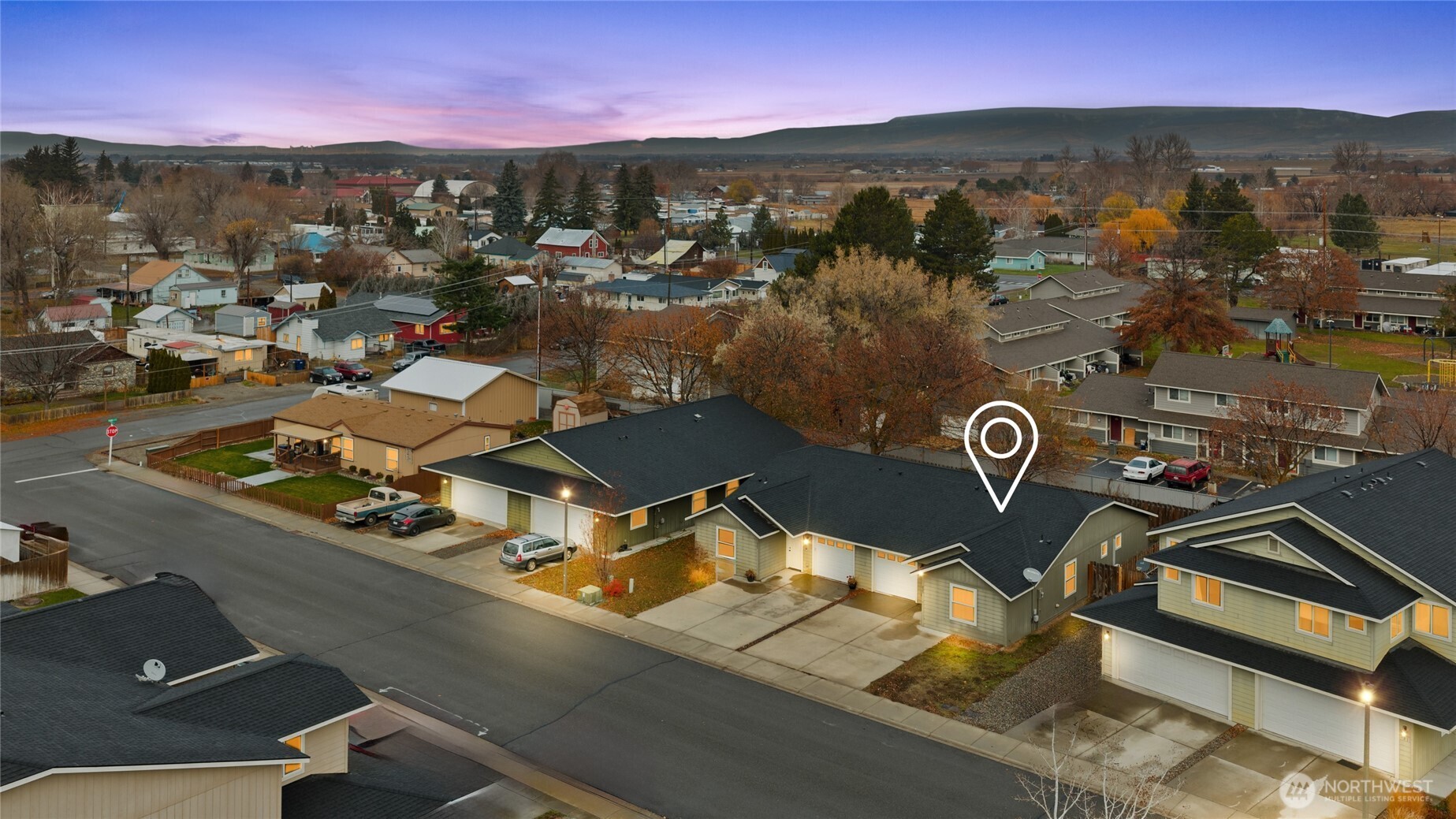 335 Pacific Loop Kittitas, WA 98934 - Photo 36 of 39 an aerial view of residential houses with city view