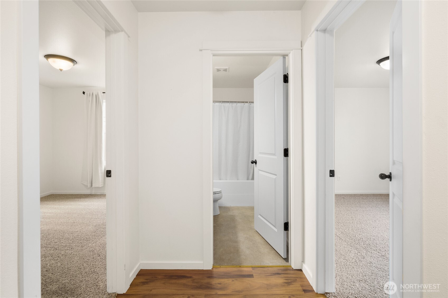 335 Pacific Loop Kittitas, WA 98934 - Photo 5 of 39 a view of a bathroom from a hallway