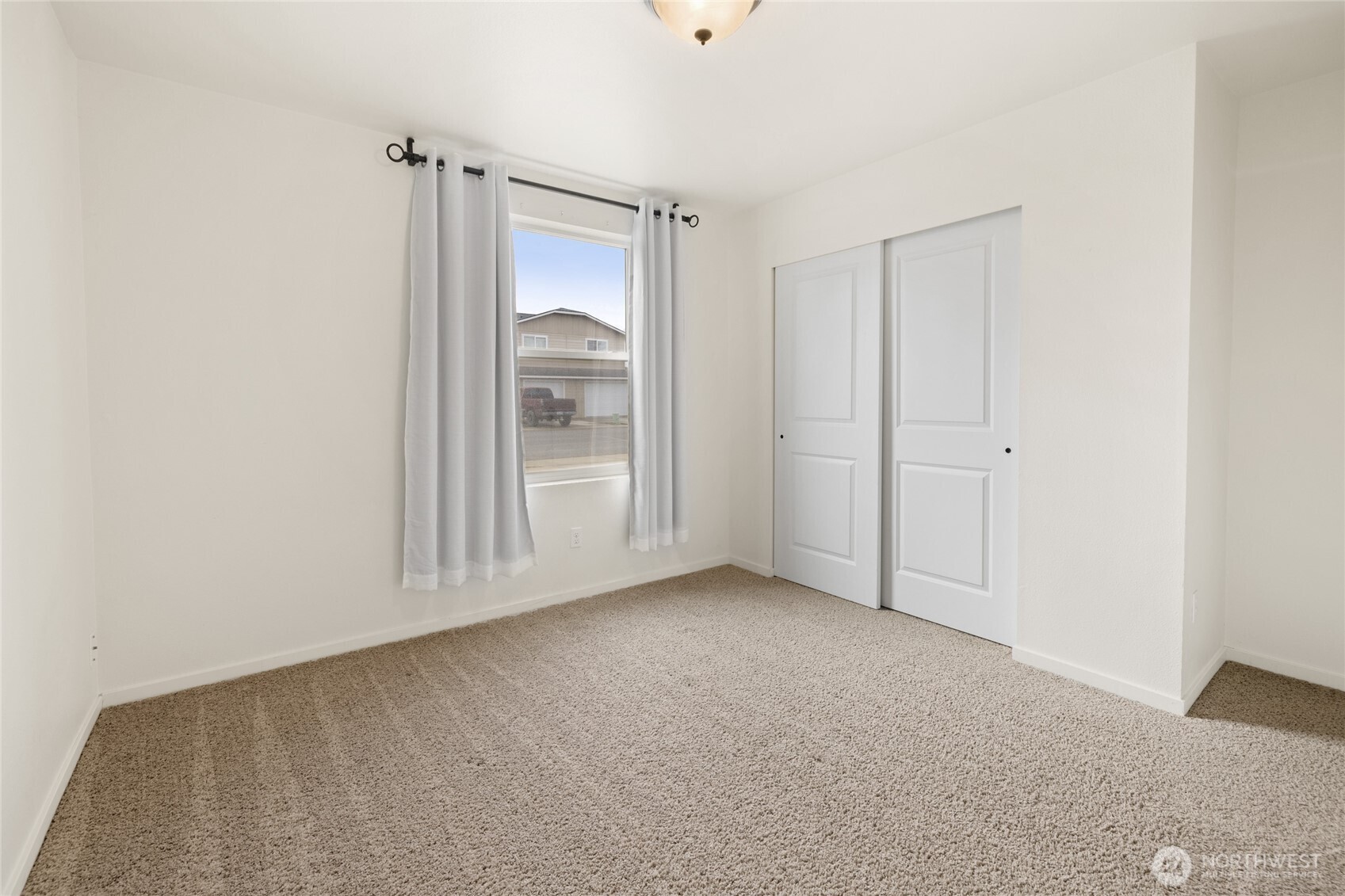 335 Pacific Loop Kittitas, WA 98934 - Photo 8 of 39 a view of empty room