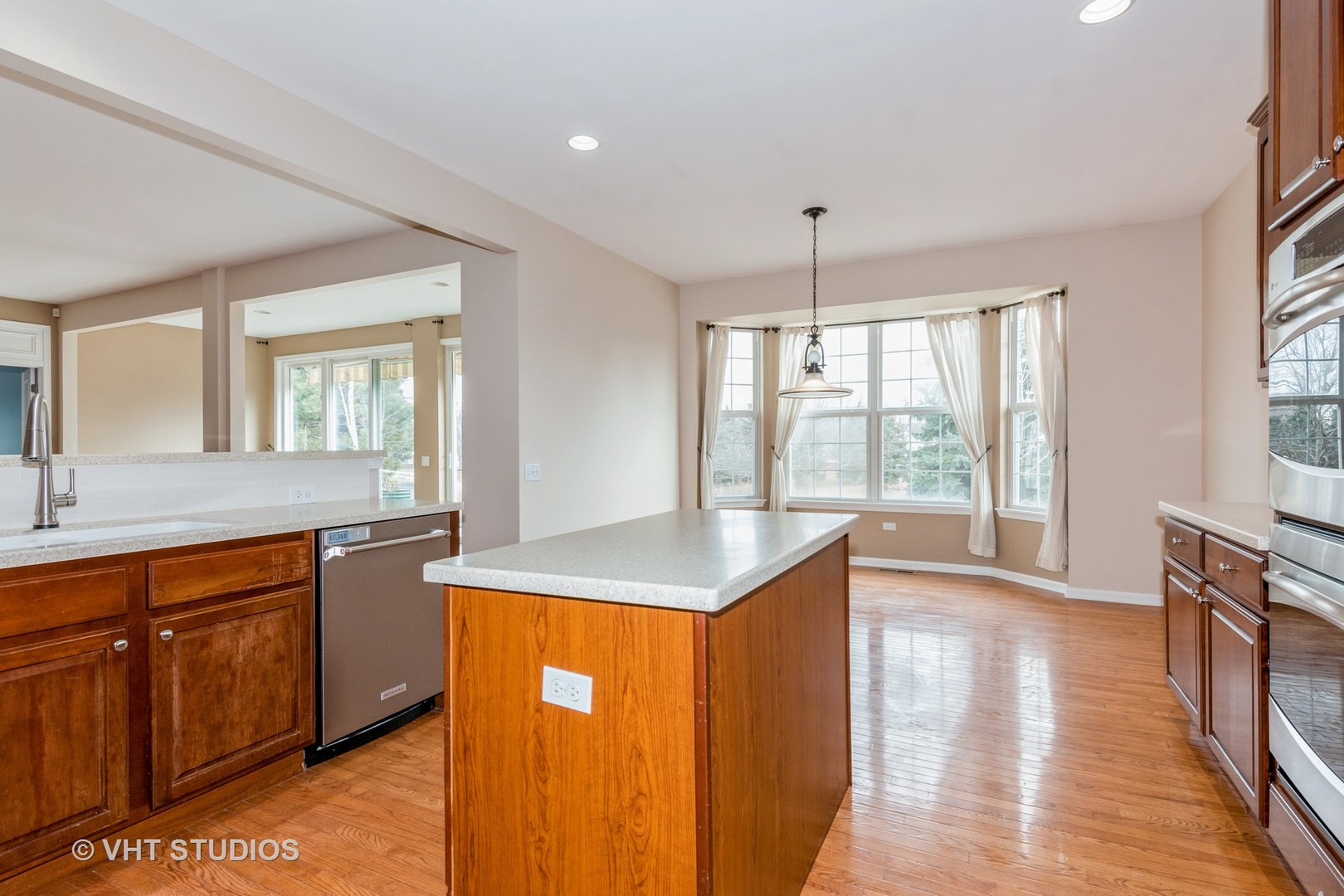 801 Rambling Brook Circle Elgin, IL 60124 - Photo 16 of 41 Gallery Image 16
