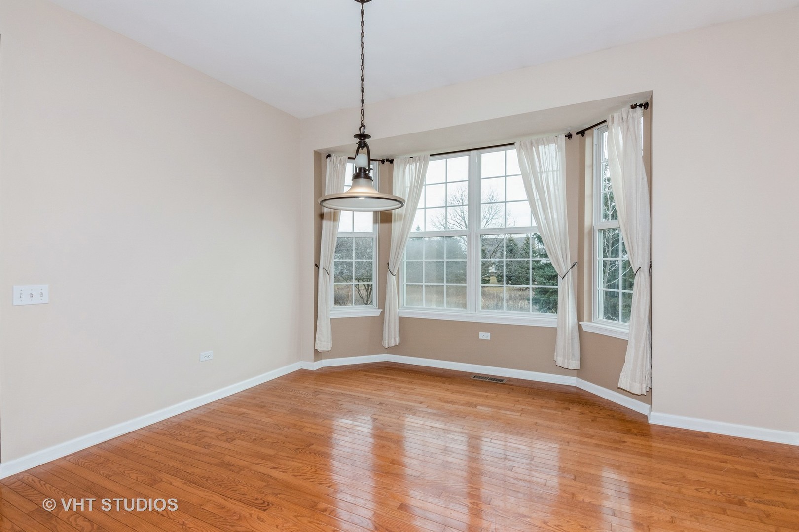 801 Rambling Brook Circle Elgin, IL 60124 - Photo 17 of 41 Gallery Image 17