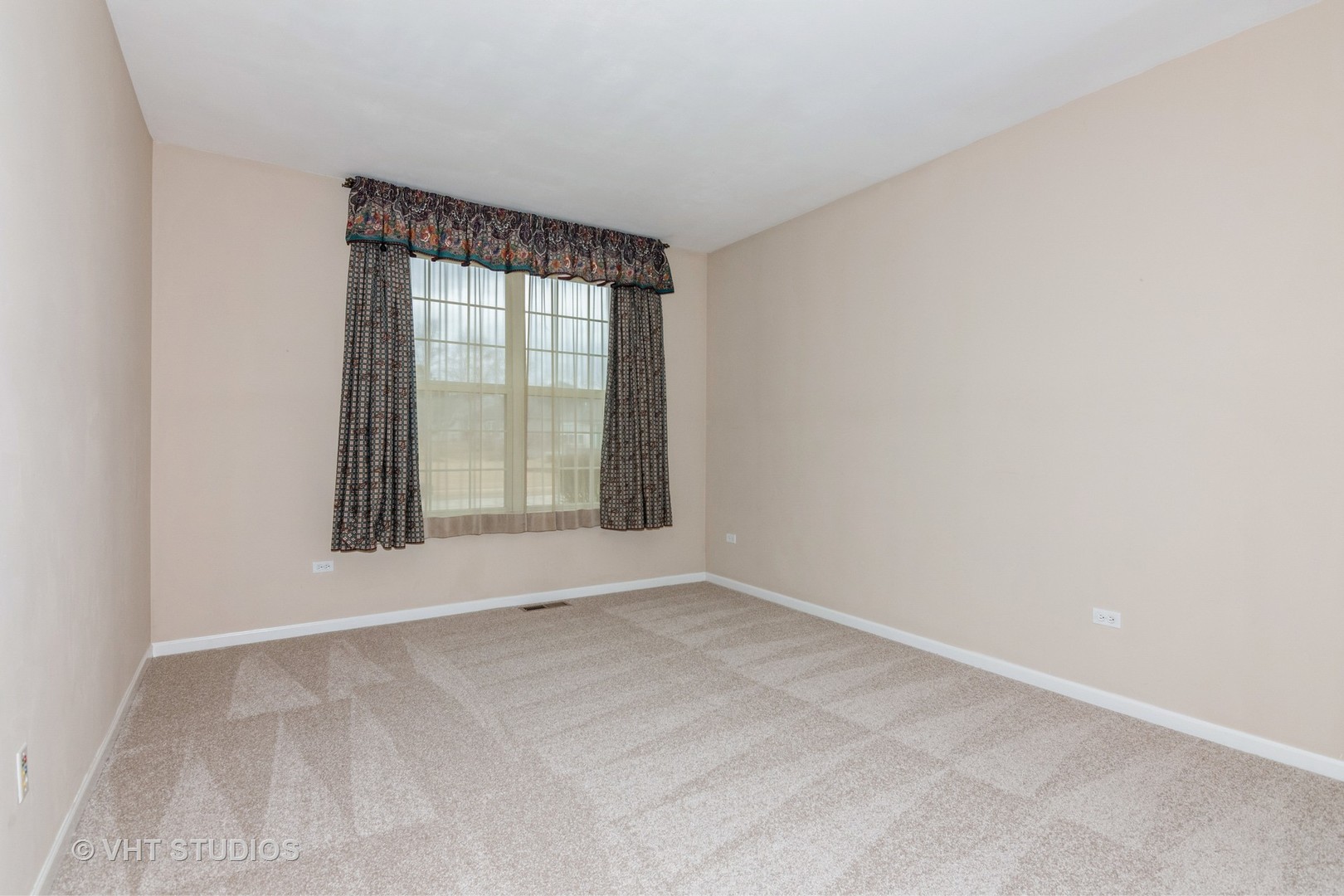 801 Rambling Brook Circle Elgin, IL 60124 - Photo 23 of 41 Gallery Image 23