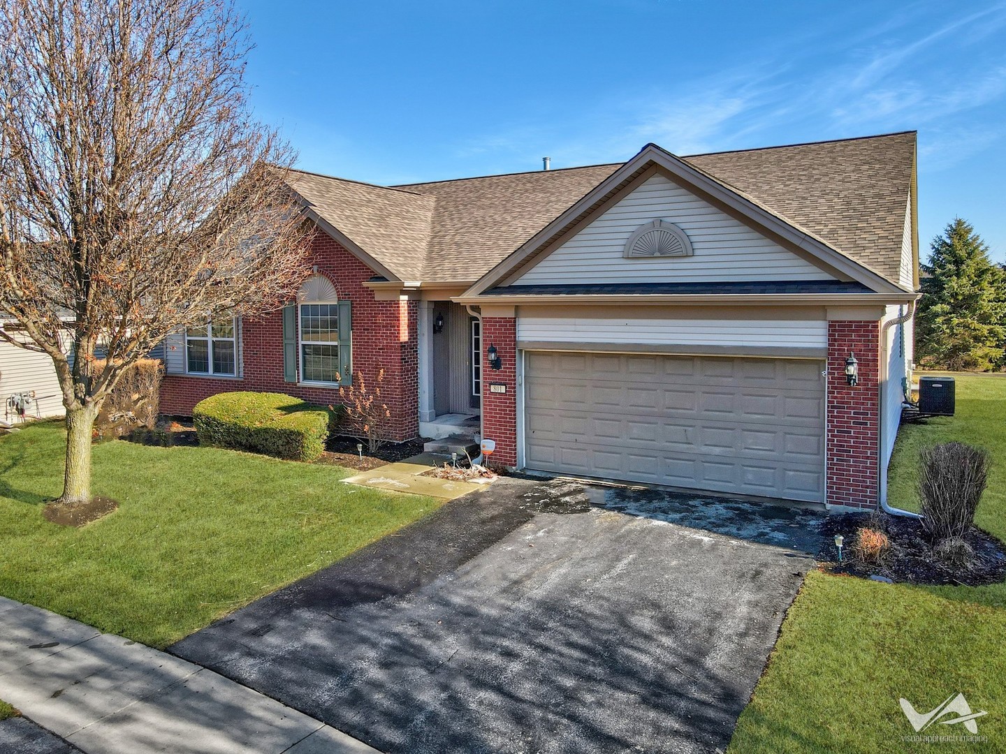 801 Rambling Brook Circle Elgin, IL 60124 - Photo 3 of 41 Gallery Image 3