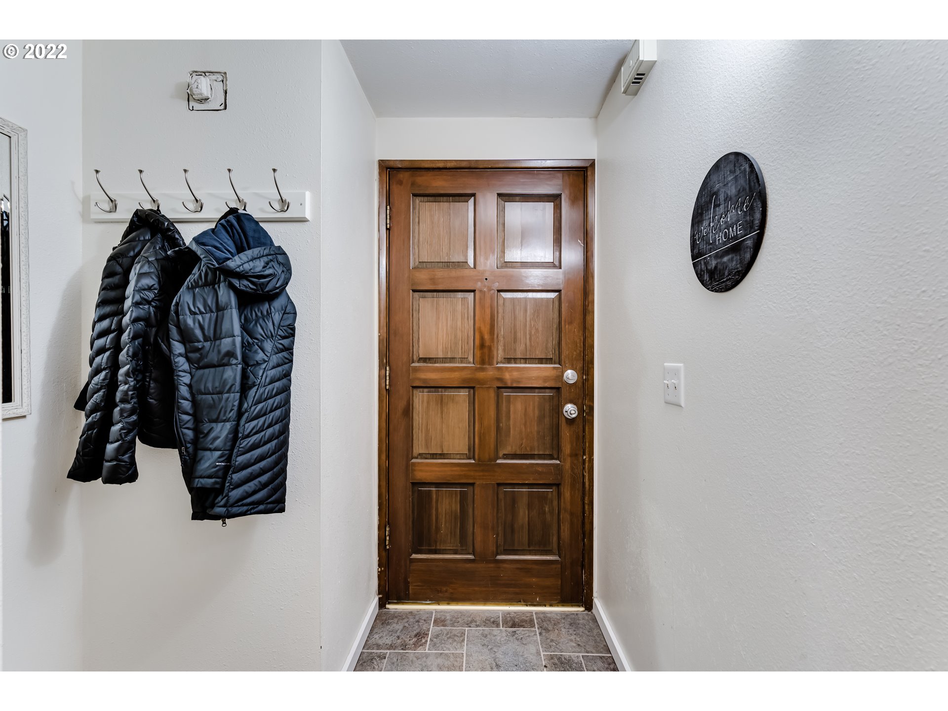 2695 Woodstone Place Eugene, OR 97405 - Photo 4 of 23 a view of a entryway