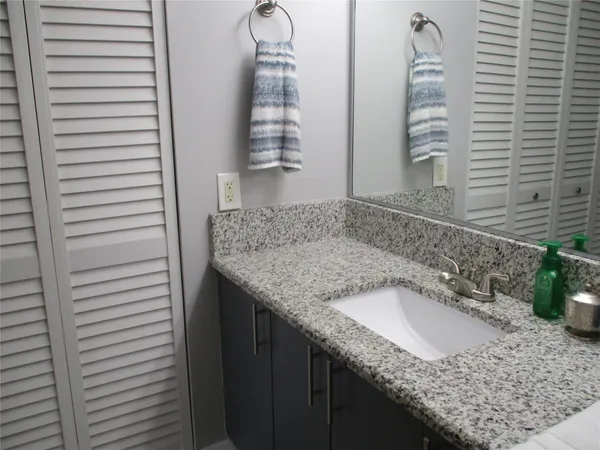 $2,250 | 123 Yacht Club Way, Unit 206, Hypoluxo, FL 33462
