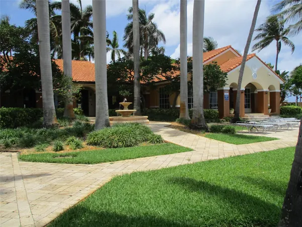 $2,250 | 123 Yacht Club Way, Unit 206, Hypoluxo, FL 33462