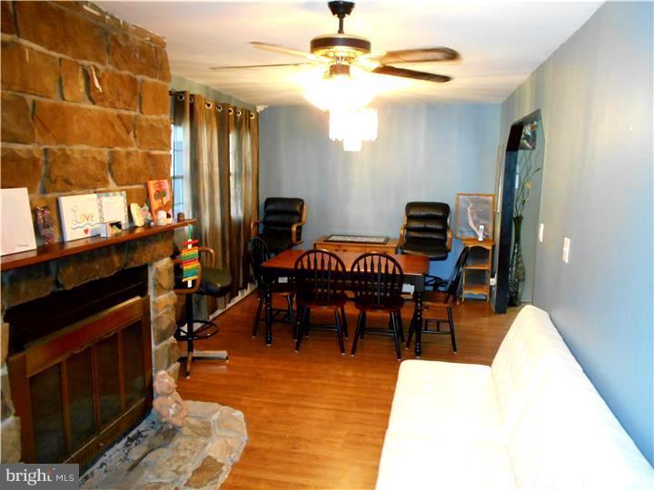 60 Cardinal Road Levittown, PA 19057 - Photo 6 of 16 Dining Room