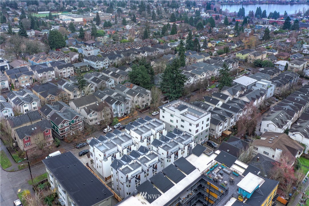 8551 C Midvale Avenue North Seattle, WA 98103 - Photo 22 of 28 Gallery Image 22