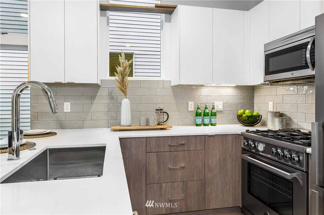 8551 C Midvale Avenue North Seattle, WA 98103 - Photo 7 of 28 Gallery Image 7
