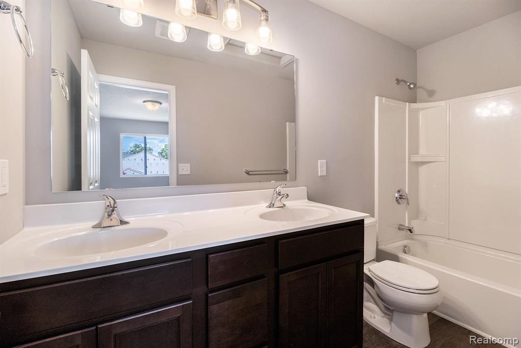 5364 Northwood Road Grand Blanc, MI 48439 - Photo 13 of 23