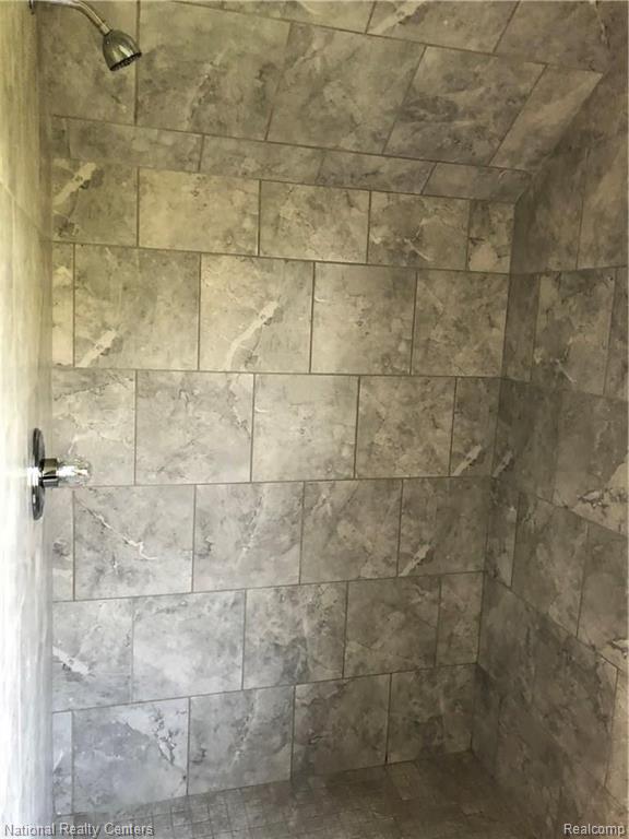 21800 Carleton West Road Belleville, MI 48111 - Photo 14 of 22