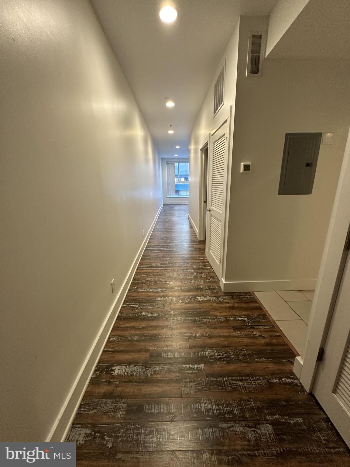 2206 North Front Street, Unit 2B Philadelphia, PA 19133 - Photo 9 of 28 a view of entryway